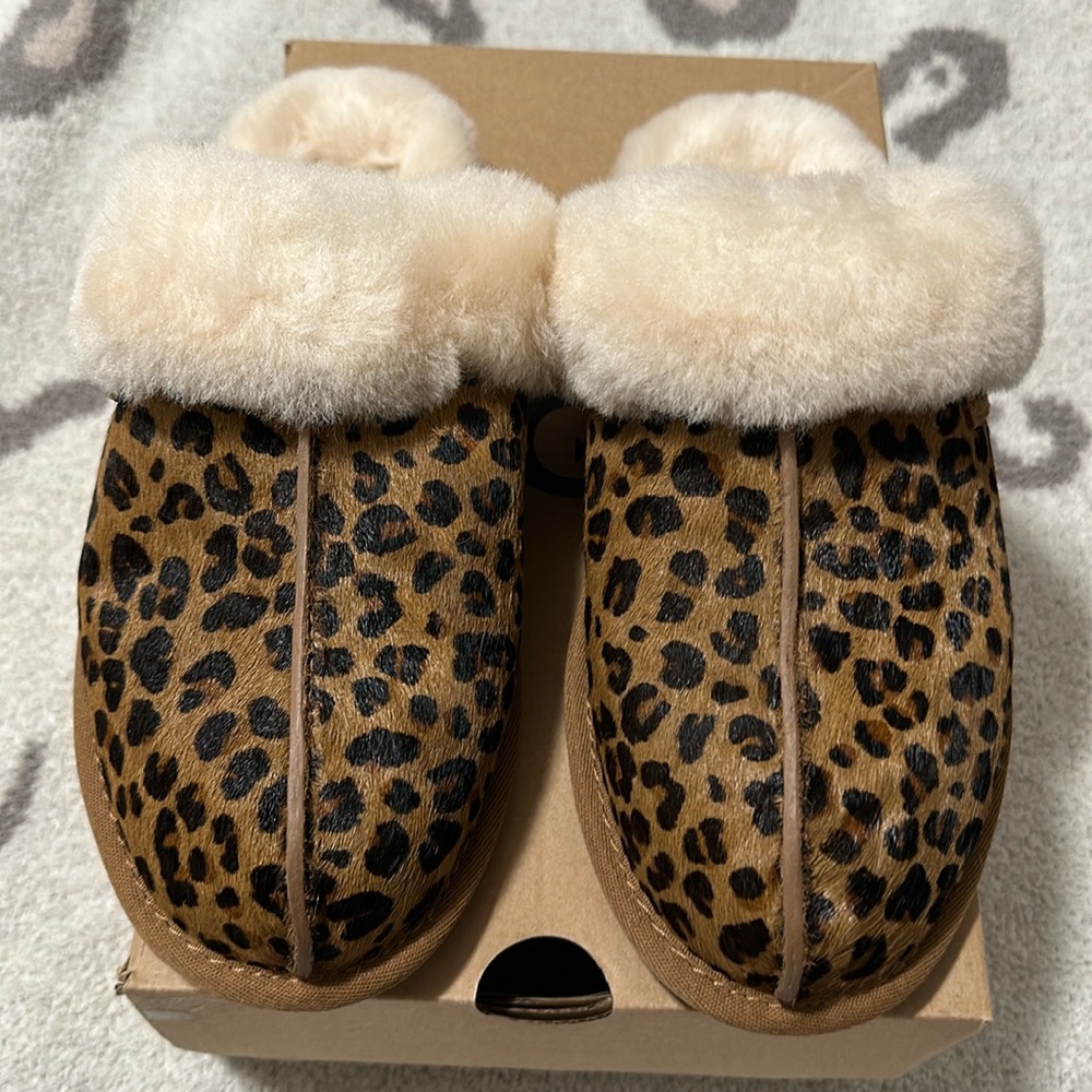 UGG Scuffette in leopard